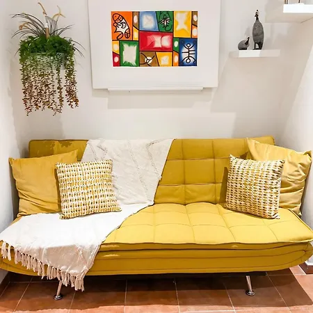 Apartment Charming House In With Shared Pool
