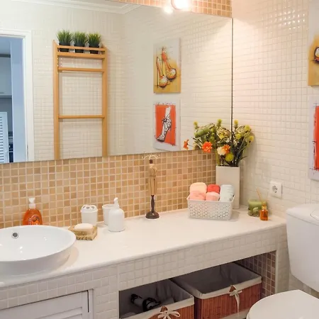 Appartement Charming House In With Shared Pool *