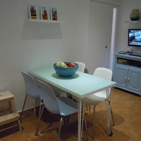 Апартаменты Charming House In With Shared Pool *