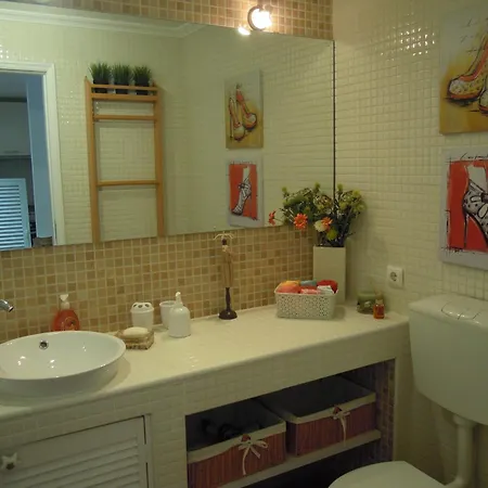 Daire Charming House In With Shared Pool *