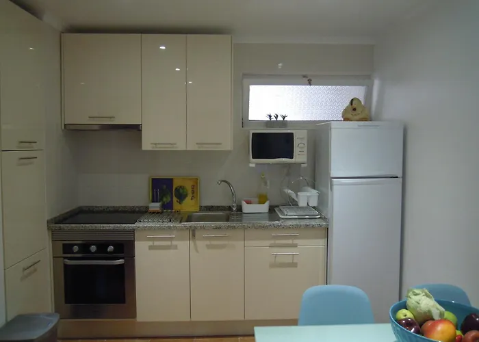 Charming House In With Shared Pool * 阿尔布费拉