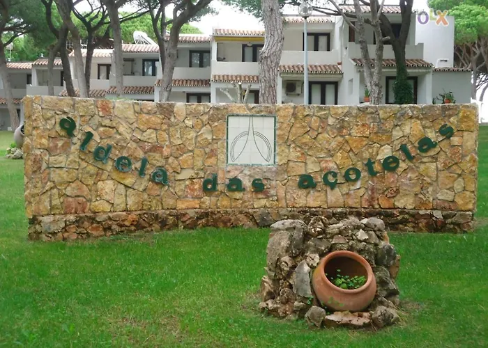 Charming House In With Shared Pool 阿尔布费拉